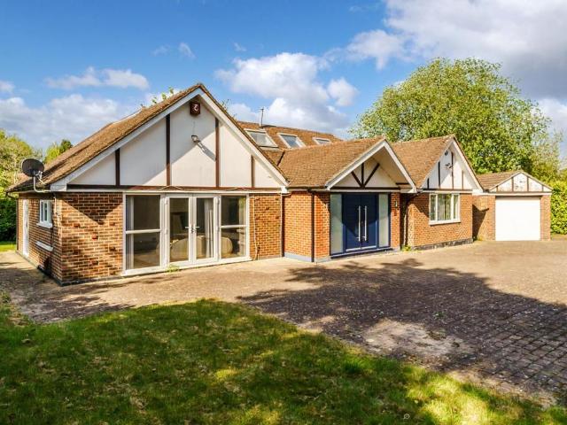 House for sale in Nork, Red Hill