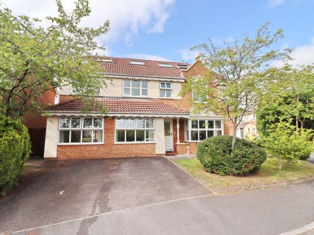 House for sale in Ellenbrook, Salford