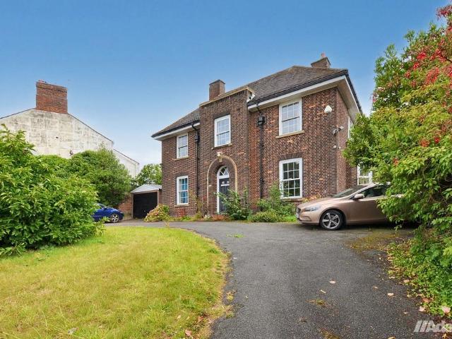 House for sale in Weston, Halton