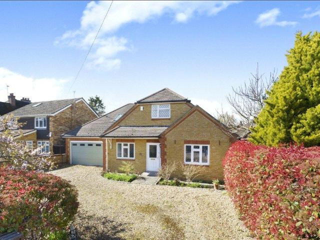 House for sale in West End, Heol-las