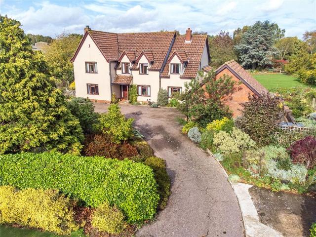 House for sale in Chelmondiston, Suffolk