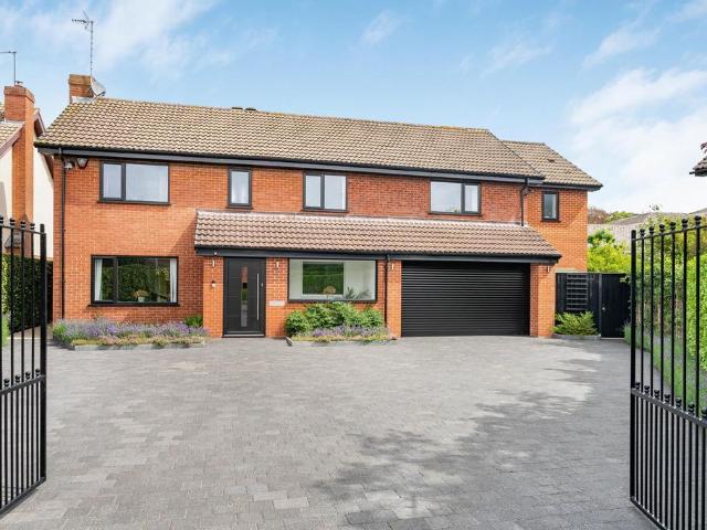 House for sale in Golden Valley, Gloucestershire