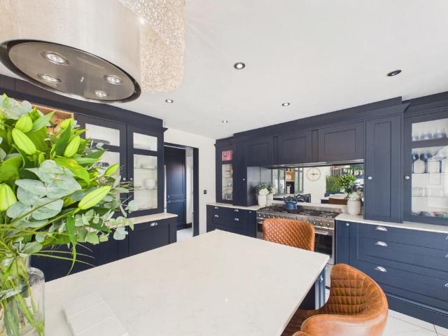House for sale in Kingswood, Hull