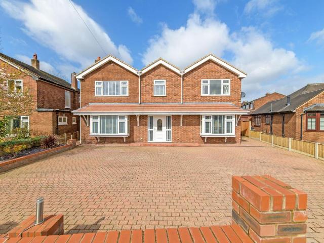 House for sale in Greystone Heath, Warrington