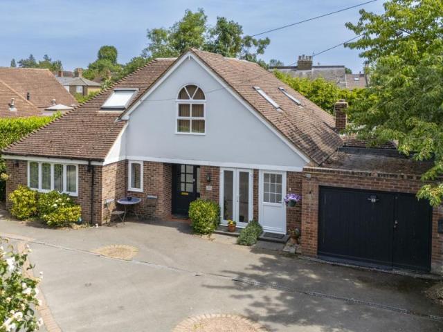 House for sale in Row Town, Surrey