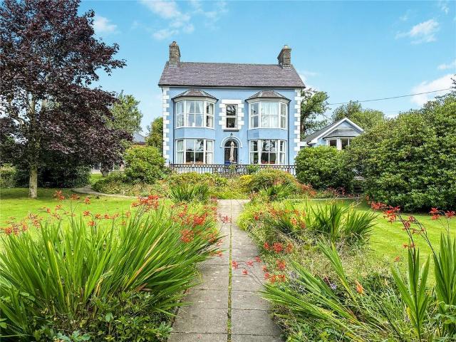 House for sale in Rhayader, Wales