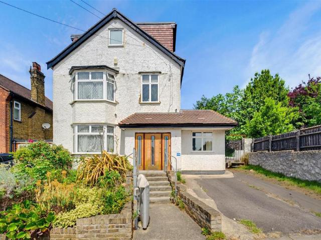 House for sale in London Borough of Ealing, Hanwell