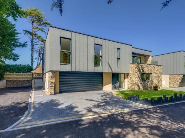 House for sale in Strode, Devon