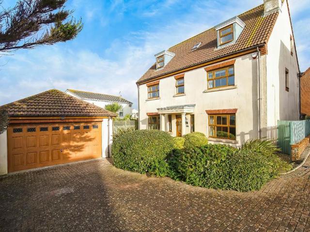 House for sale in Porthcawl, Nottage