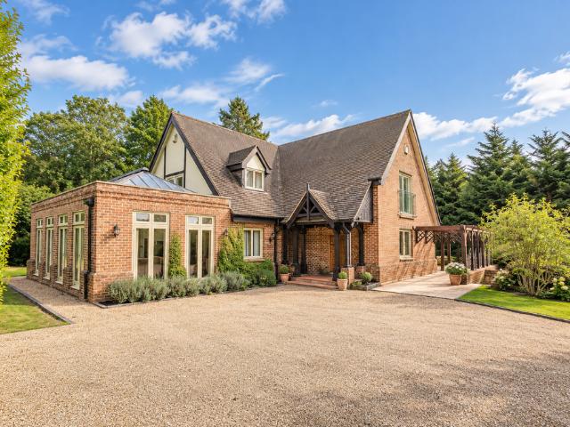 House for sale in Pot Kilns, Greater London