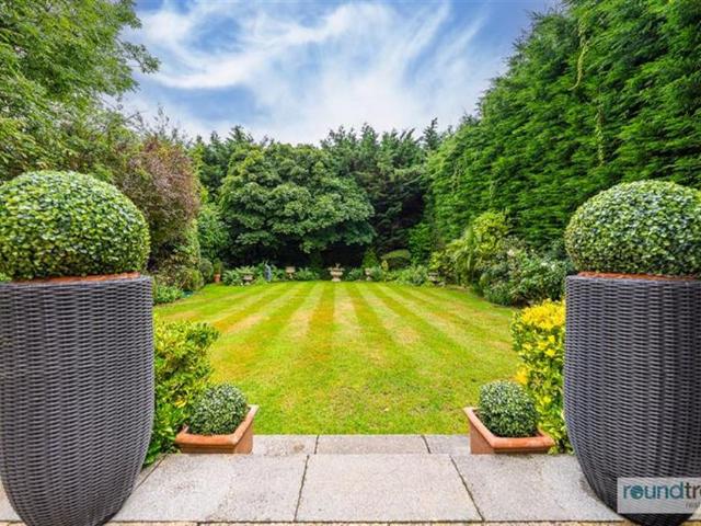 House for sale in Hendon, Greater London