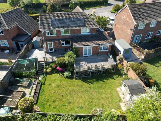 House for sale in Bohemia, Guestling Green