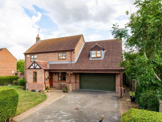 House for sale in North Duffield, North Yorkshire