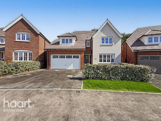 House for sale in Chipping Hill, Essex