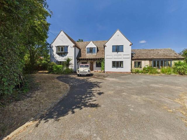 House for sale in Dale Hill, Essex