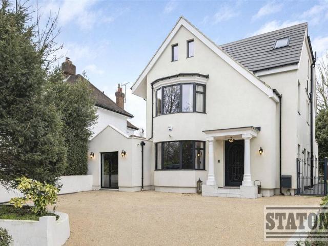 House for sale in Whetstone, Greater London