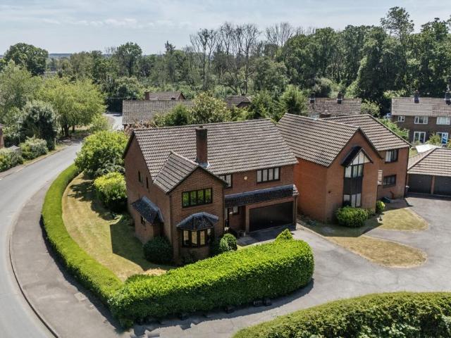 House for sale in Otterbourne, Hampshire