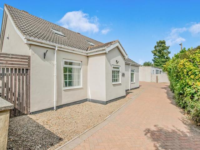 House for sale in Pudsey, West Yorkshire