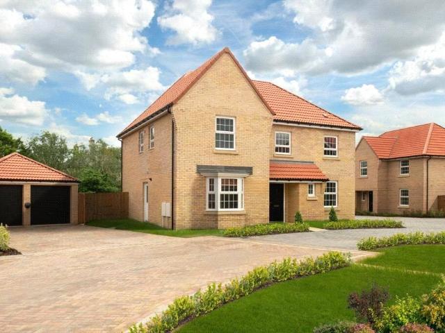 House for sale in Chelmondiston, Suffolk