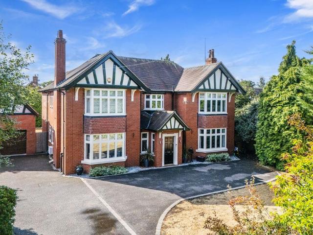 House for sale in Wistaston, Willaston
