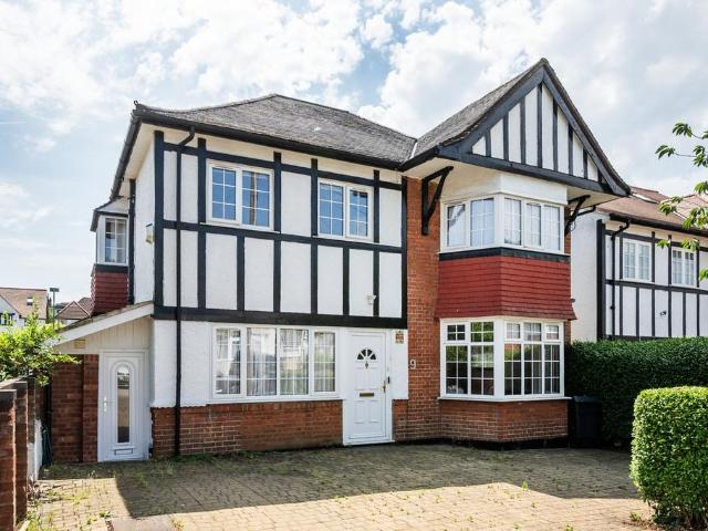 House for sale in Temple Fortune, Greater London