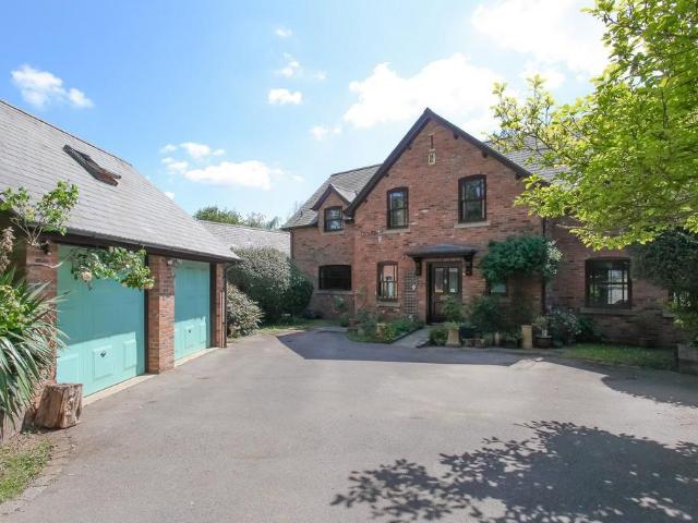 House for sale in Evershot, Oxfordshire