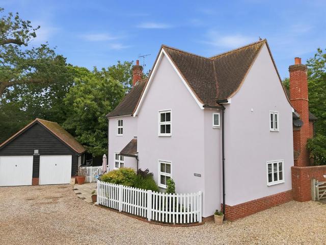 House for sale in Chipping Hill, Essex