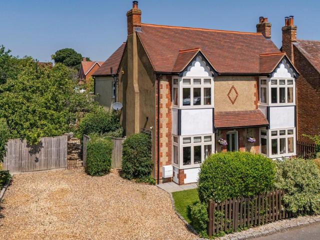 House for sale in Haddenham, Buckinghamshire