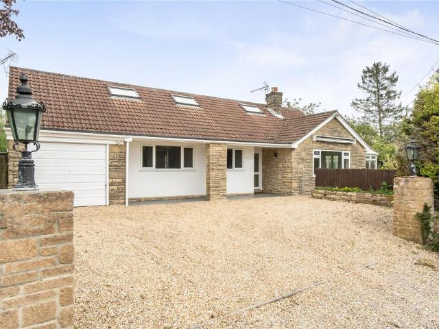 House for sale in Motcombe