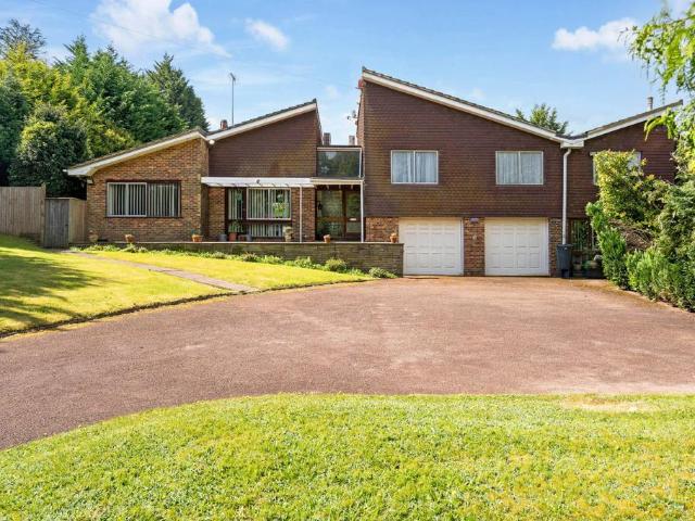 House for sale in Red Hill, Surrey
