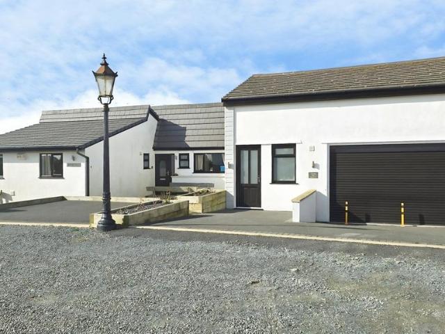House for sale in Trearddur, Wales