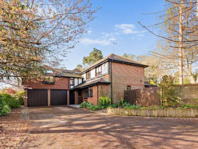 House for sale in Sunninghill and Ascot, Ascot