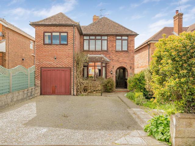 House for sale in Charlton, Dromore