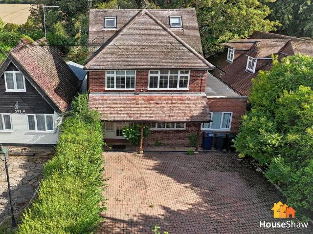 House for sale in Chesham, Chartridge