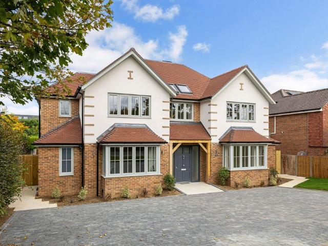 House for sale in Roundwood, St Albans