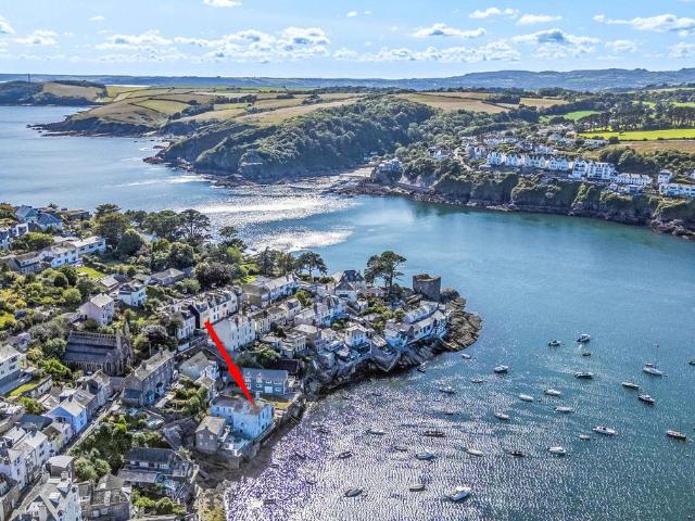 House for sale in Polruan, Cornwall