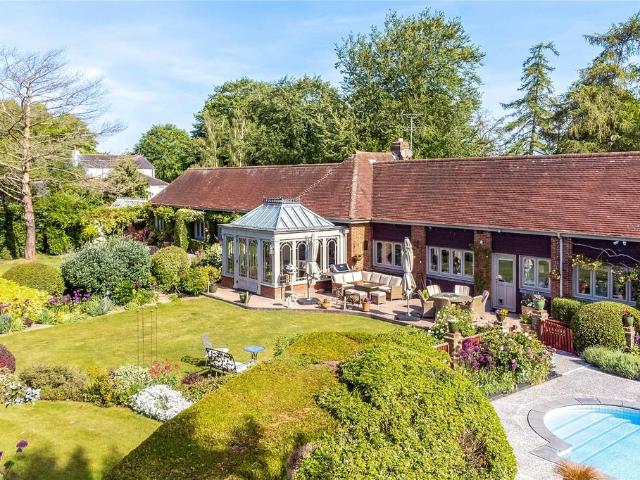 House for sale in Barton Stacey, Hampshire