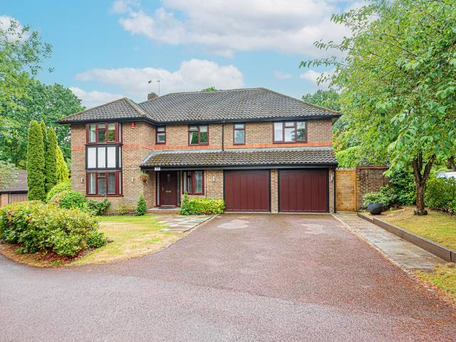 House for sale in Sunninghill and Ascot, Ascot