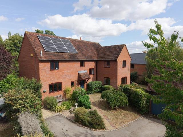 House for sale in Adstock, Buckinghamshire