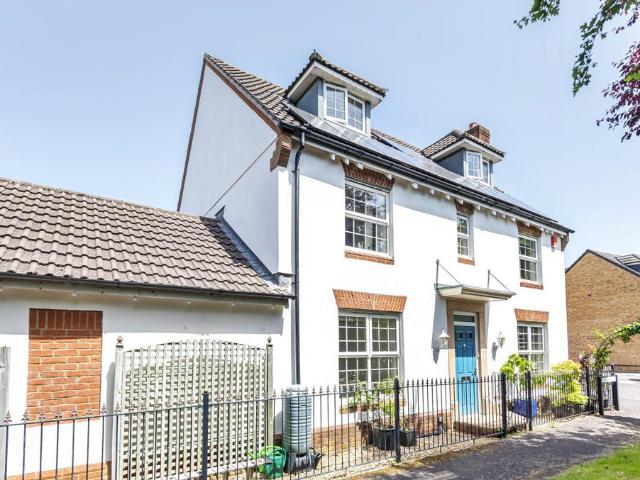 House for sale in Ilminster, Somerset