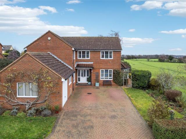 House for sale in Newton Longville, Buckinghamshire