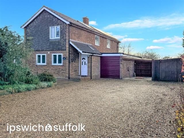 House for sale in Chelmondiston