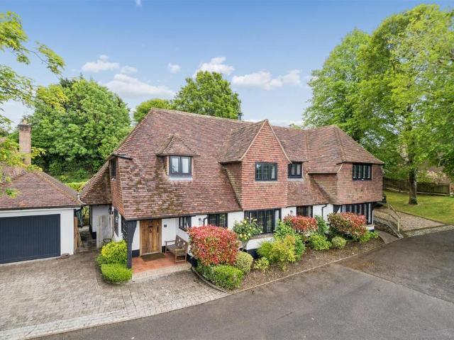 House for sale in Batchworth, Hertfordshire