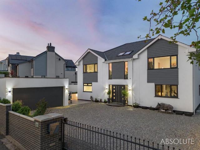 House for sale in Livermead