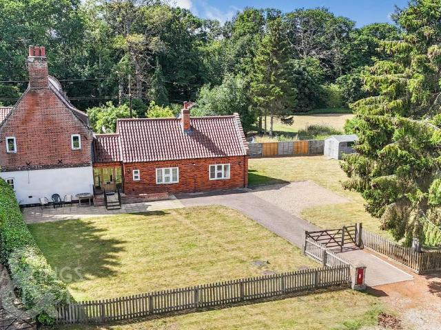 House for sale in Burgh St Peter, Norfolk
