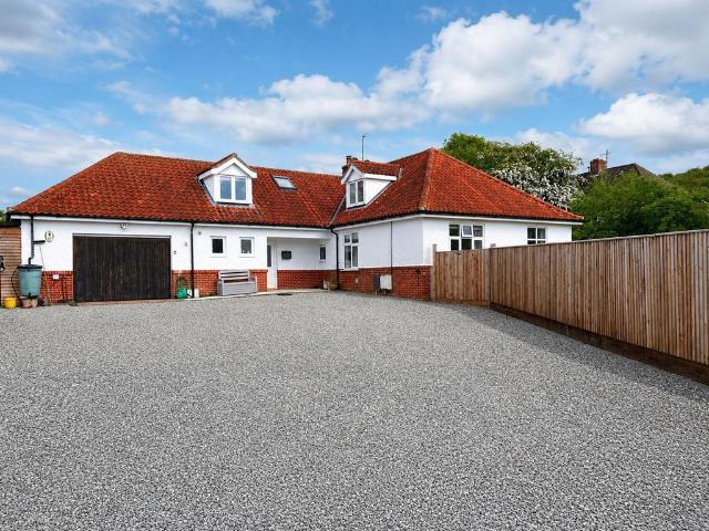 House for sale in Comers, Norfolk