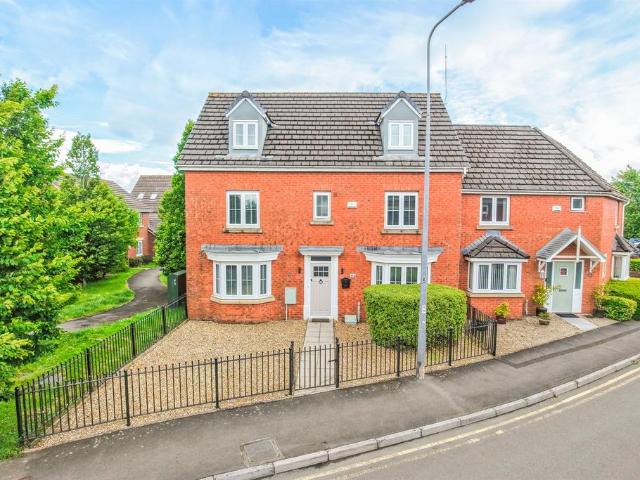 House for sale in Falcon Lodge, Wales