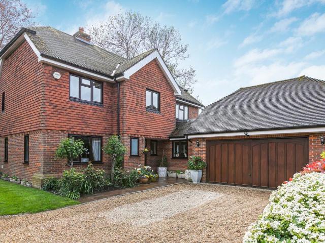 House for sale in Thorpe, Row Town