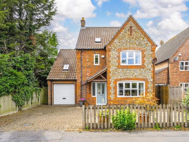 House for sale in Comers, Norfolk