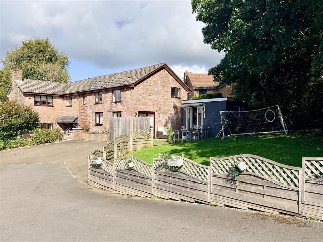House for sale in Southway, Plymouth